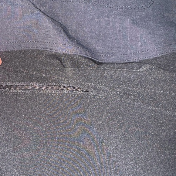 Aritzia Golden Traverse Convertible Cordura Hiking Pants Black Size 6 Camping - Picture 9 of 16